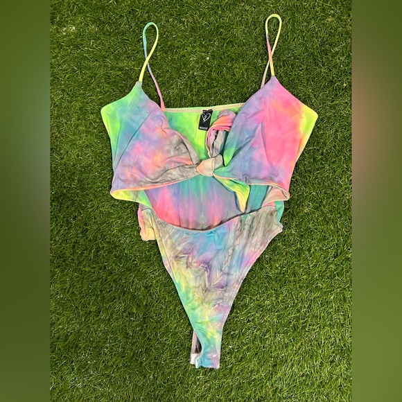Windsor Multi Color Pastel Rainbow Tie Dye Bodysuit Size Small - Picture 2 of 3